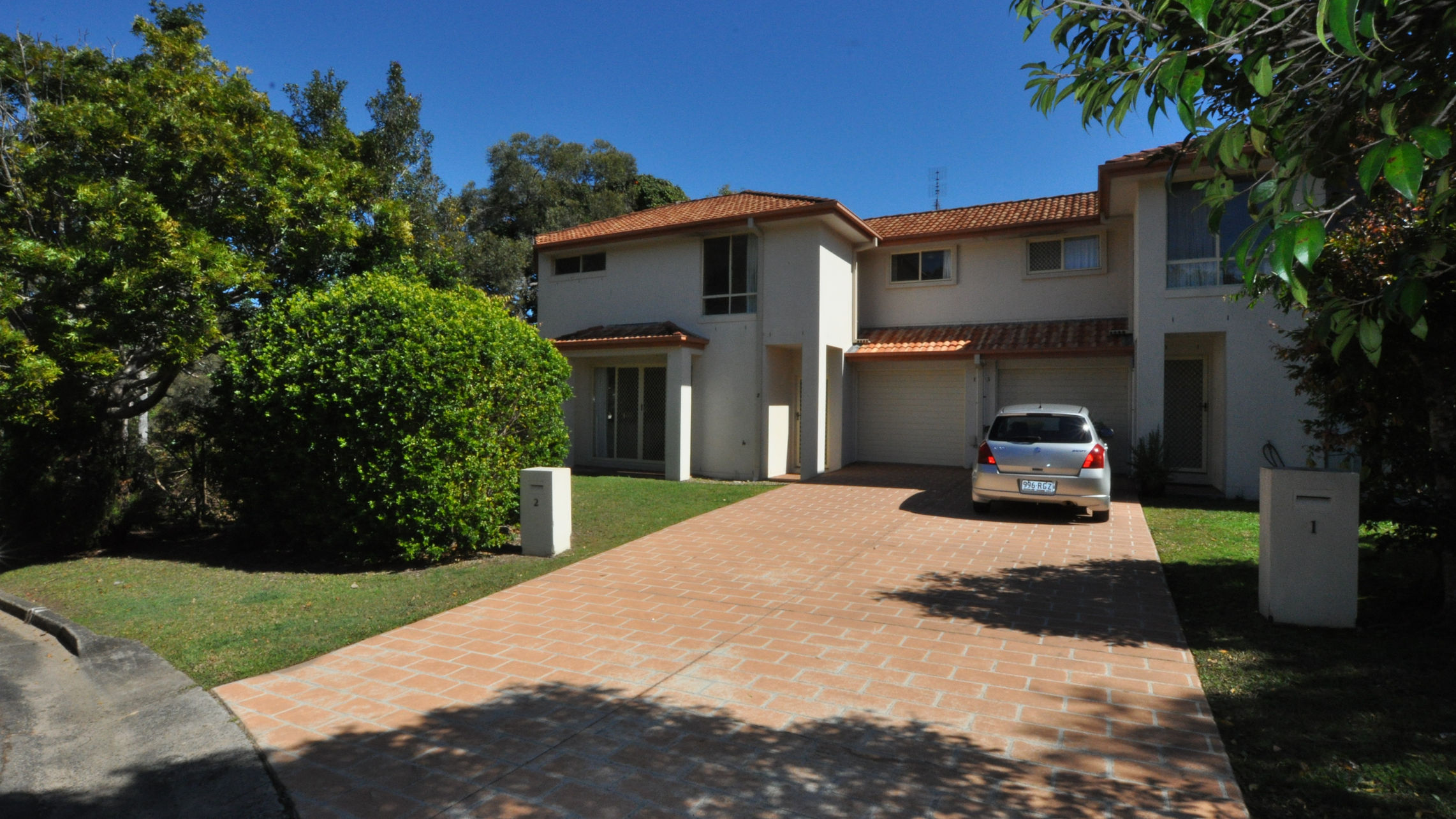 2/13 Maltman Ave Southport